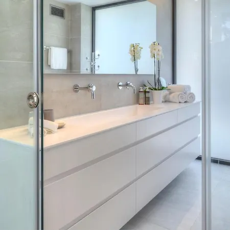 Super Luxury Skiathos Seven Stunning Bedroom Levanta Ахладиес