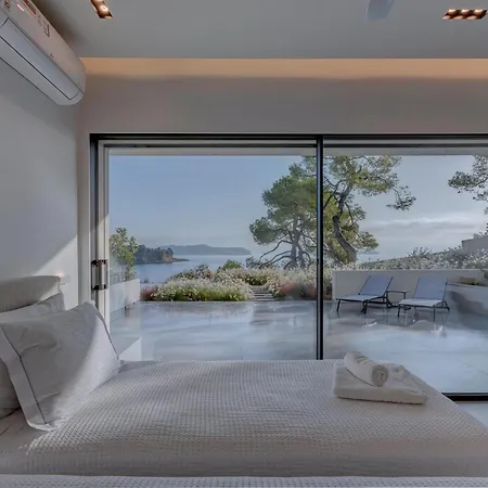 Super Luxury Skiathos Seven Stunning Bedroom Levanta Βίλα